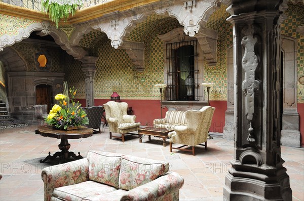 Mexico, Bajio, Queretaro, Inner courtyard of Casa de la Marquesa hotel. 
Photo : Nick Bonetti