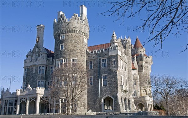 Canada, Ontario, Toronto, Casa Loma mansion built between 1911 and 1914 is now a museum and popular tourist attraction. 
Photo : Trevor Page