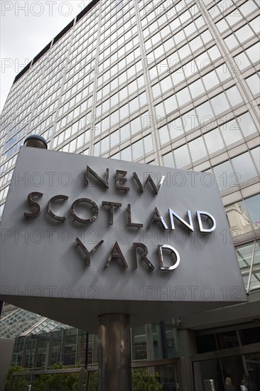 England, London, Westminster. New Scotland Yard building headquarters of the Metropolitan Police Service in 8-10 Broadway. 
Photo : Stephen Rafferty