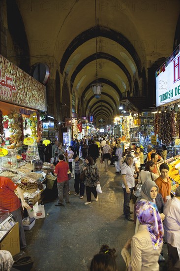 Turkey, Istanbul, Eminonu Misir Carsisi Spice Market interior. 
Photo : Stephen Rafferty