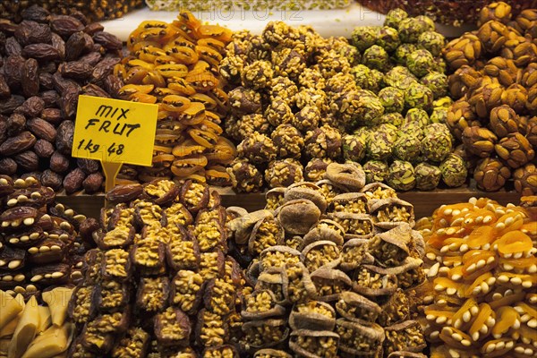 Turkey, Istanbul, Eminonu Misir Carsisi Spice Market interior. Mixed fruit and nuts. 
Photo : Stephen Rafferty
