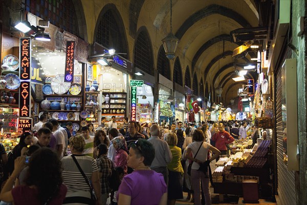 Turkey, Istanbul, Eminonu Misir Carsisi Spice Market interior. 
Photo : Stephen Rafferty