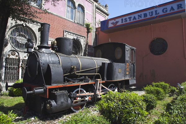 Turkey, Istanbul, Sirkeci Gar railway station exterior replica steam engine. 
Photo : Stephen Rafferty