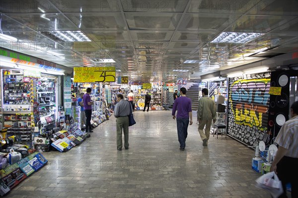 Turkey, Istanbul, Karakoy Galata electrical stores in underpass. 
Photo : Stephen Rafferty