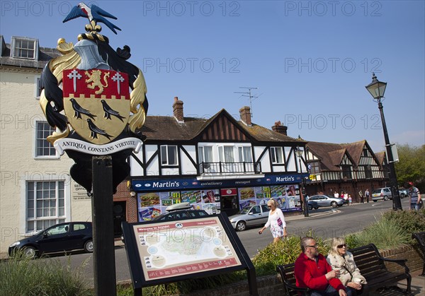England, West Sussex, Arundel, Town coat of arms and tourist information map. 
Photo : Stephen Rafferty