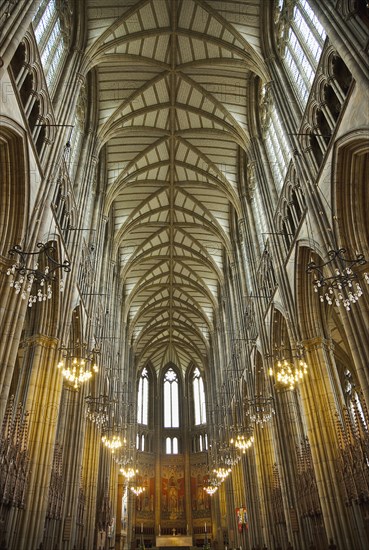 England, West Sussex, Shoreham-by-Sea, Lancing College Chapel interior view of the nave. 
Photo : Stephen Rafferty