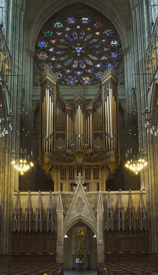 England, West Sussex, Shoreham-by-Sea, Lancing College Chapel interior view of the nave. 
Photo : Stephen Rafferty