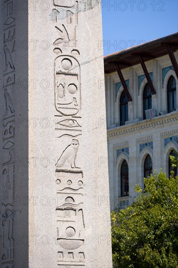 Turkey, Istanbul, Sultanahmet The Roman Hippodrome in At Meydani with Egyptian Obelisk with Hieroglyphics from Luxor. 
Photo : Paul Seheult