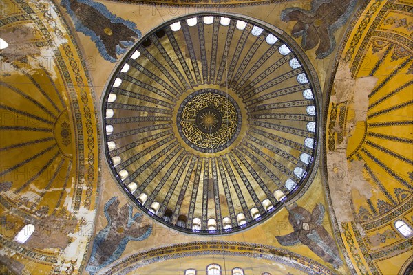 Turkey, Istanbul, Sultanahmet Haghia Sophia Central dome with murals of seraphs or angels. 
Photo : Paul Seheult