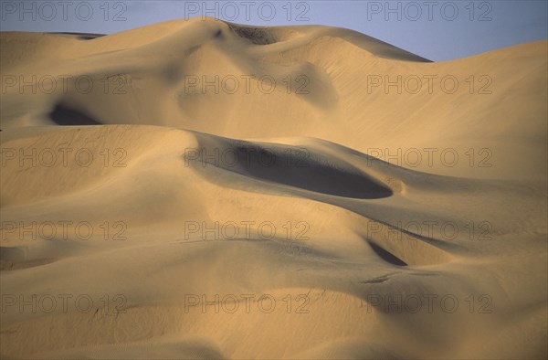 Namibia, Namib, Naukluft Desert, Sand dunes in the De Beers Diamond mining area. 
Photo : Adrian Arbib