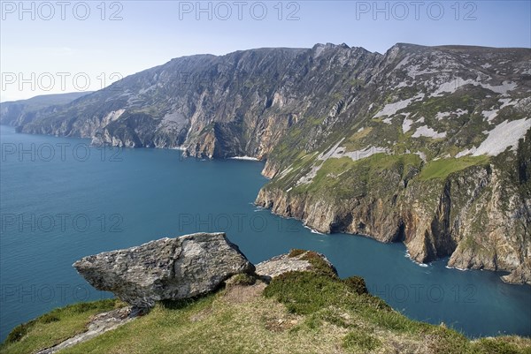 Ireland, County Donegal, Slieve League, Sea cliffs at Slieve League. 
Photo : Hugh Rooney