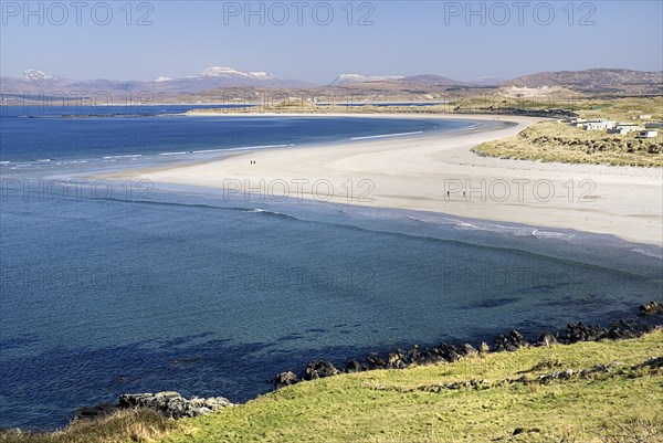 Ireland, County Donegal, Gweebarra Bay, View over beach from Narin. 
Photo : Hugh Rooney