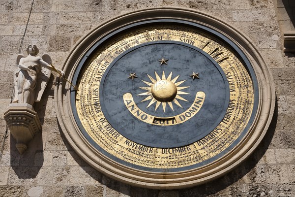 Italy, Sicily, Piazza Del Duomo, Messina Cathedral Astronomical clock on clock tower. 
Photo : Mel Longhurst