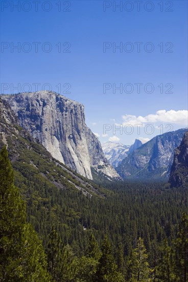 USA, California, Yosemite, Tunnel View from Inspiration Point. 
Photo : Chris Penn