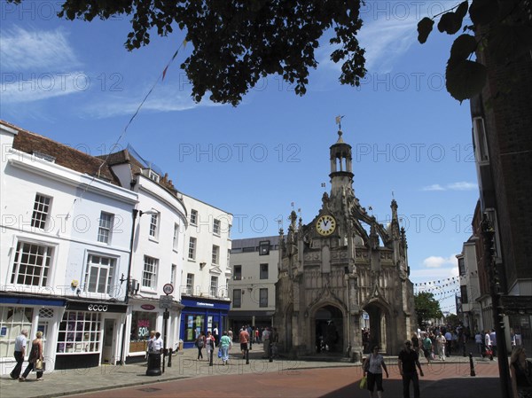 The Market Cross seen from West Street.