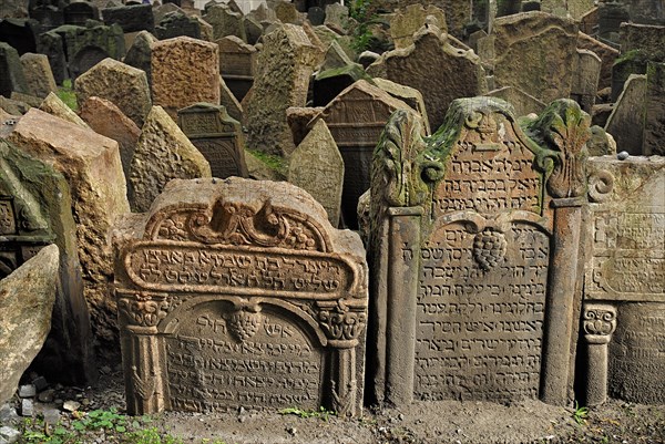 Old Jewish Cemetery.