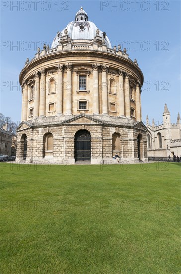 The Radcliffe Camera built by James Gibbs between 1737 and 1749 forms part of University's Bodleian Library