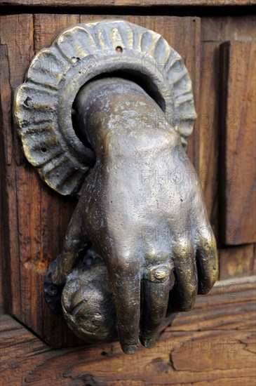 Mexico, Bajio, San Miguel de Allende, Hand of Fatima door knocker. Photo : Nick Bonetti