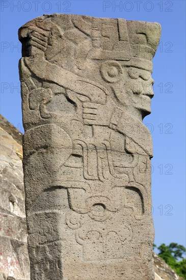 Mexico, Veracruz, Papantla, El Tajin archaeological site Stone carving at Monument 5. Photo : Nick Bonetti