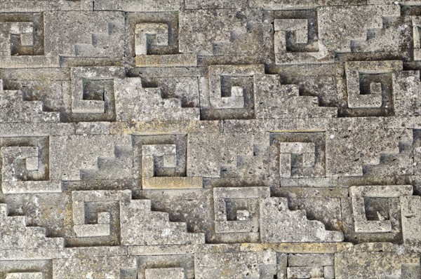 Mexico, Oaxaca, Mitla , Archaeological site Detail of geometric stone mosaic on the Templo de las Columnas. Photo : Nick Bonetti