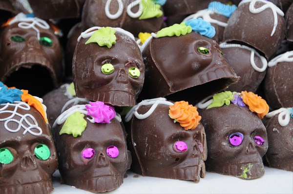 Mexico, Michoacan, Patzcuaro, Decorated chocolate skulls for Dia de los Muertos or Day of the Dead festivities. Photo : Nick Bonetti