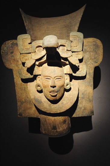 Mexico, Federal District, Mexico City, Museo Nacional de Antropologia Urn 100 BC-200 AD from Monte Alban. Photo : Nick Bonetti