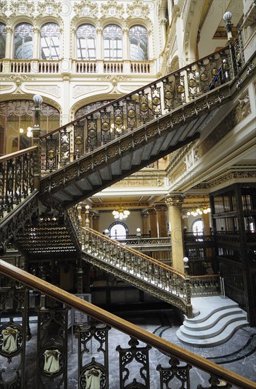 Mexico, Federal District, Mexico City, Art Nouveau interior and staircase of the Correo Central main Post Office. Photo : Nick Bonetti