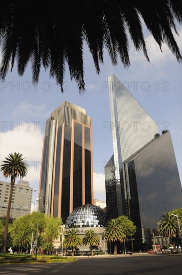 Mexico, Federal District, Mexico City, Modern architecture on the Paseo de la Reforma. Photo : Nick Bonetti