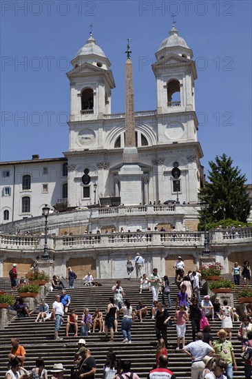 Italy, Lazio, Rome, Spanish Steps and the Church of Trinita dei Monti. Photo : Bennett Dean