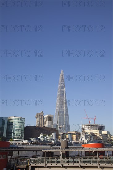 England, London, Southwark southbank The Shard skyscraper designed by Renzo Piano in the citys London Bridge Quarter. Photo : Stephen Rafferty