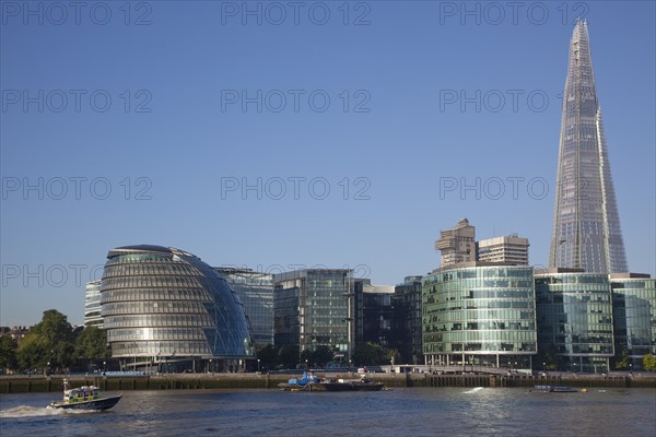 England, London, Southwark southbank The Shard skyscraper designed by Renzo Piano in the citys London Bridge Quarter. Photo : Stephen Rafferty