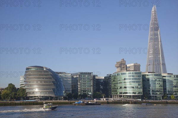 England, London, Southwark southbank The Shard skyscraper designed by Renzo Piano in the citys London Bridge Quarter. Photo : Stephen Rafferty