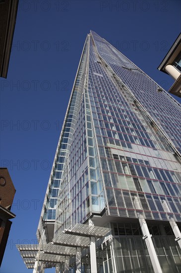 England, London, Southwark southbank The Shard skyscraper designed by Renzo Piano in the citys London Bridge Quarter. Photo : Stephen Rafferty