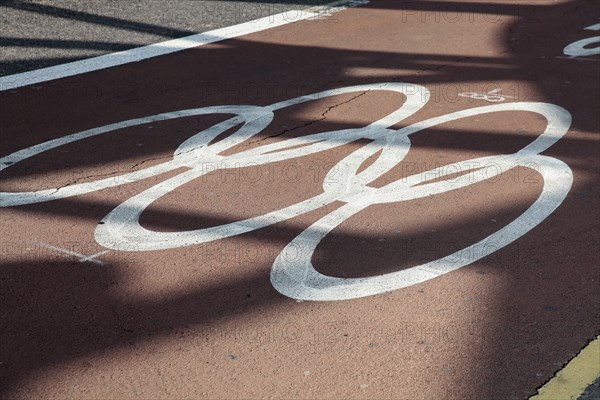 England, London, Stratford Olympic Games Lane marked on road. Photo : Sean Aidan