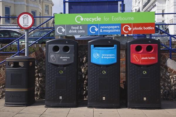 England, East Sussex, Eastbourne, Recycling bins on the seafront promenade. Photo : Stephen Rafferty