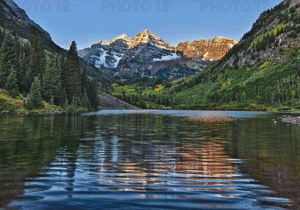USA, Colorado, Aspen, Maroon Bells Wilderness area near Aspen. 
Photo Richard Rickard / Eye Ubiquitous