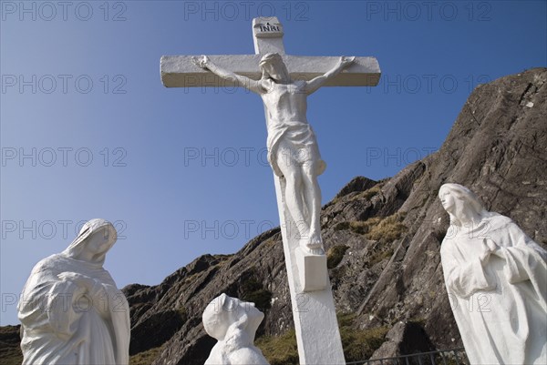 Ireland, County Cork, Beara Peninsula, Religious statue at the Healy Pass. 
Photo Hugh Rooney / Eye Ubiquitous