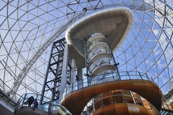 Ireland, North, Belfast, Victoria Square shopping centre, interior view of the glass dome. 
Photo Hugh Rooney