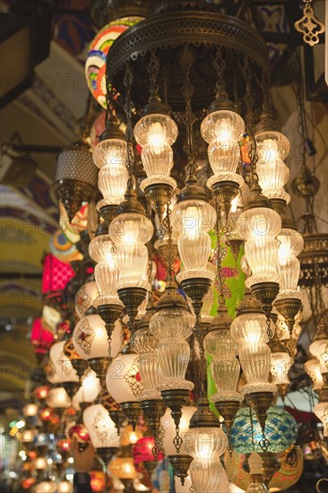 Turkey, Istanbul, Fatih, Sultanahmet, Kapalicarsi, Ornate lamps display in the Grand Bazaar. 
Photo Stephen Rafferty