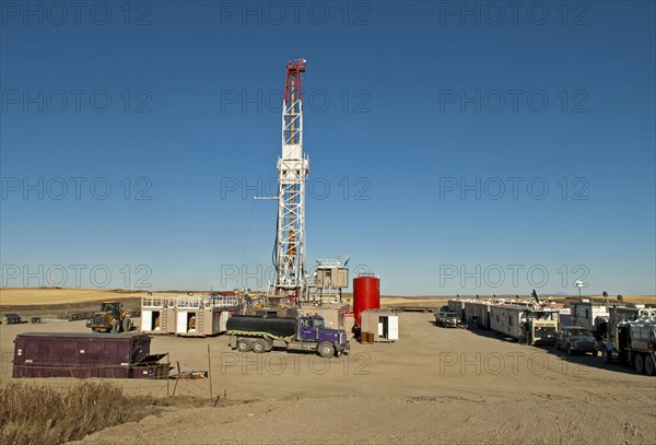 Canada, Alberta, Del Bonita, Fracking for oils and gas on the edge of the Baaken play.
