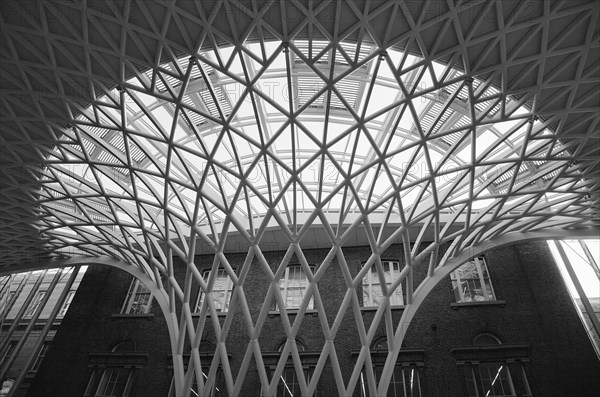 England, London, B&W shot of the metal structure inside Kings Cross Railway Station. . 
Photo Stephen Rafferty