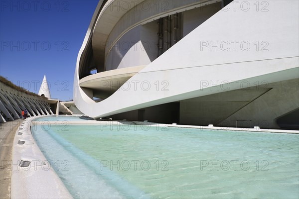 Spain, Valencia Province, Valencia, Spain, Valencia Province, Valencia, La Ciudad de las Artes y las Ciencias, City of Arts and Sciences, Palau de les Arts Reina Sofa, Opera house and cultural centre. 
Photo Hugh Rooney