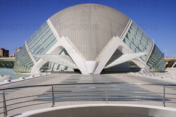 Spain, Valencia Province, Valencia, Spain, Valencia Province, Valencia, La Ciudad de las Artes y las Ciencias, City of Arts and Sciences, Palau de les Arts Reina Sofa, L'Hemisferic Imax Theatre Planetarium and Laserium. 
Photo Hugh Rooney