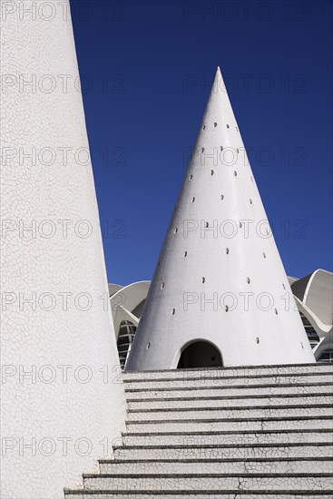 Spain, Valencia Province, Valencia, Spain, Valencia Province, Valencia, La Ciudad de las Artes y las Ciencias, City of Arts and Sciences, A lift on the Umbracle sculpture garden. 
Photo Hugh Rooney