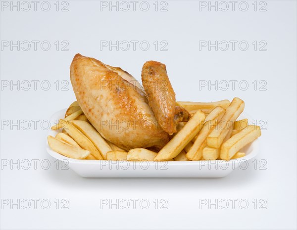 Food, Cooked, Poultry, Fried chicken quarter and potato chips