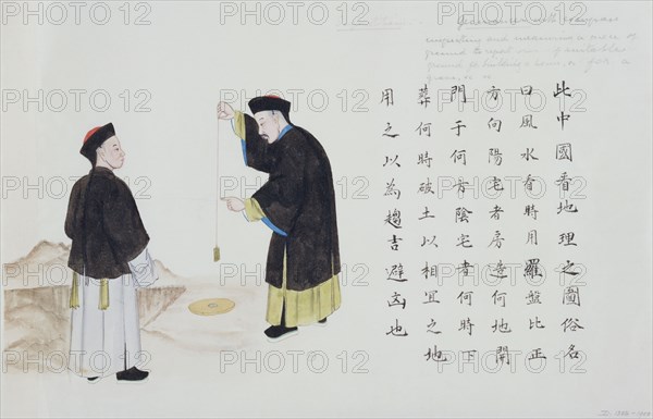 Homme enseignant le feng shui