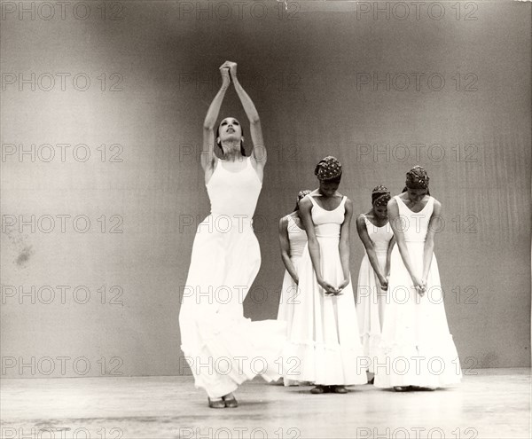 Danseuses dans "Forces of Rhythm"