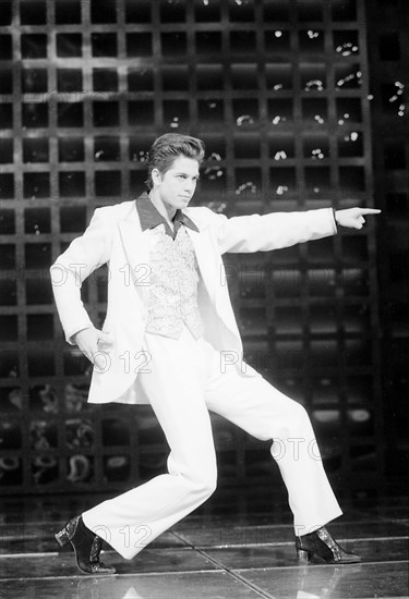 Adam Garcia dans "Saturday Night Fever"