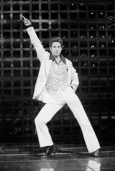 Adam Garcia dans "Saturday Night Fever"