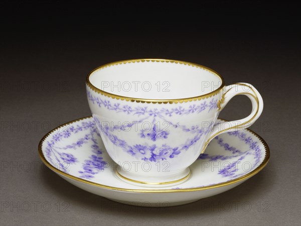 Tasse à thé et soucoupe, Angleterre